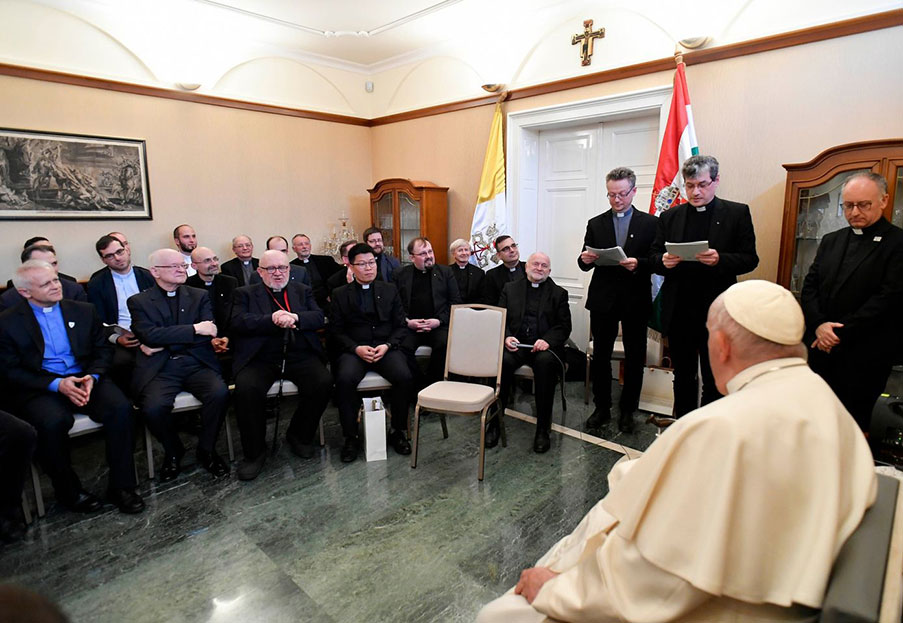 El Papa Francisco con los jesuitas en Budapest: cercanía e inmediatez