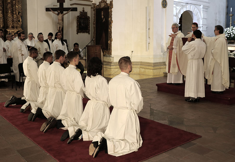 Ser diácono jesuita