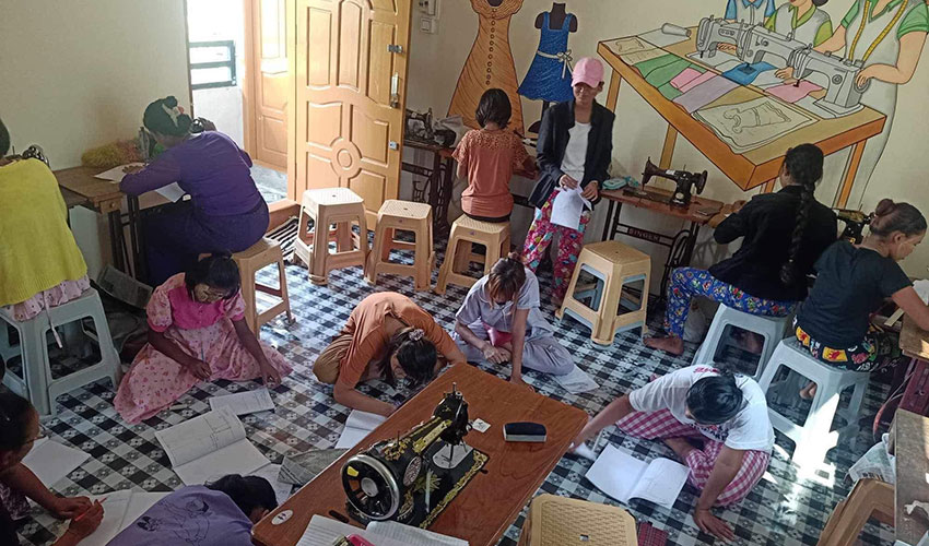 2024-07-08_myanmar_school1
