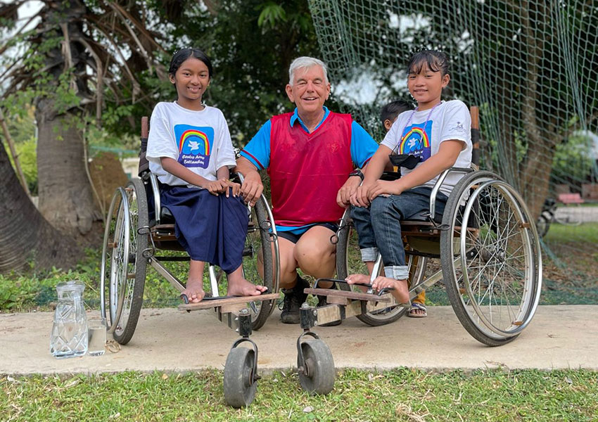 2024-10-23_wheelchair-pope_cambodia