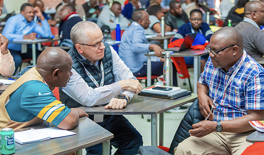 2025-09-12_jasbeam-harare_discussion