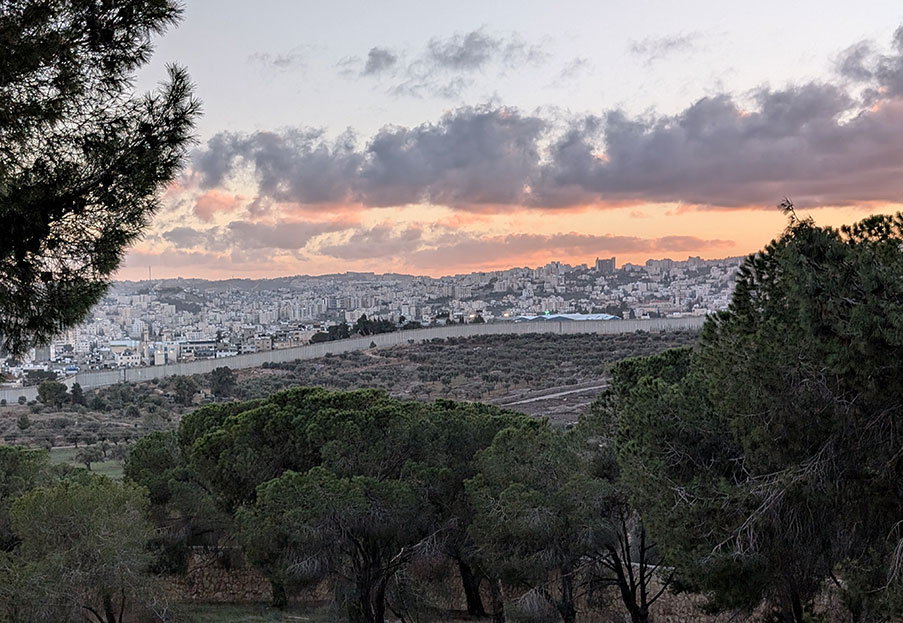 Stranieri nella propria terra | Il Padre Generale incontra i cristiani arabi in Israele