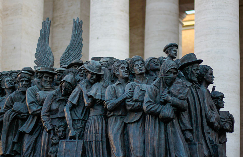 2026-04-21_pope-francis_czerny_statue