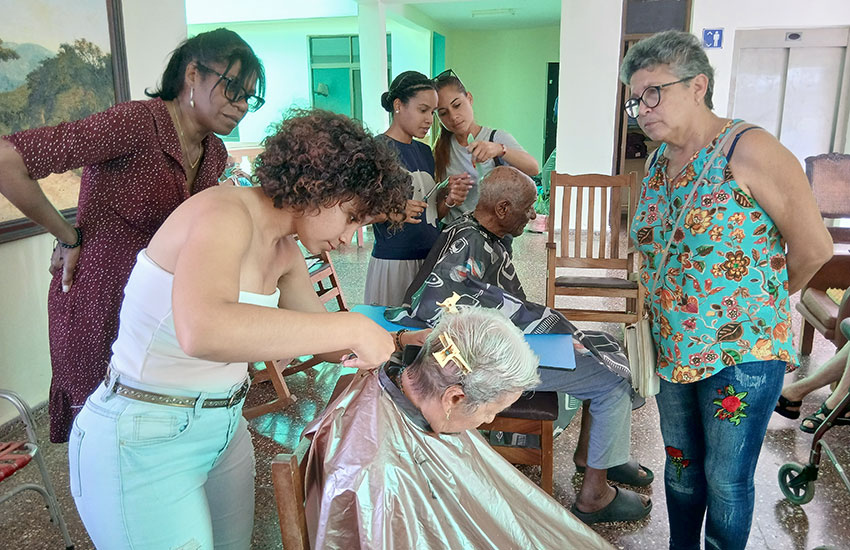 2026-05-18_cpal_cuba-social-centres_hair