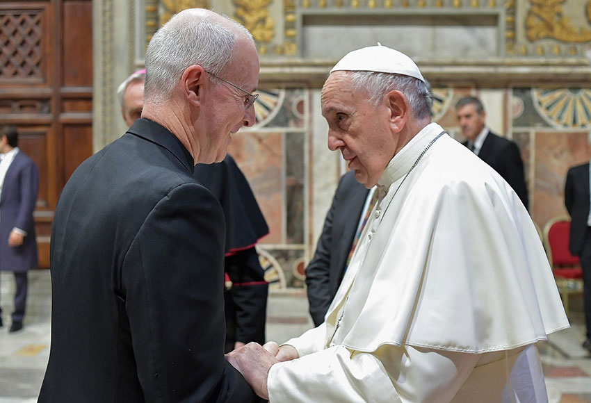 2026-06-29_pope-francis_martin_greeting-by-vatican-media